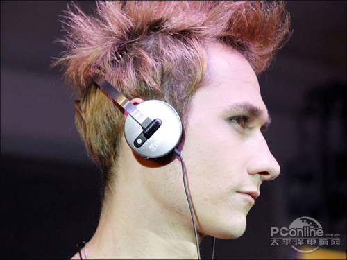 由流畅：宾果i350音乐耳机评测尊龙凯时人生就是搏平台双向拉伸自(图3)