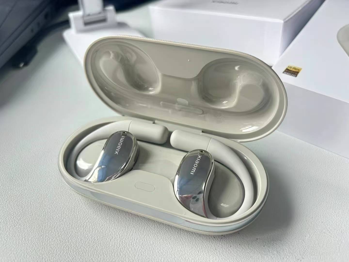 适度测评:舒适度与音质兼备的选择指南z6尊龙网站八款超好用的开放式耳机舒(图4) 适度测评:舒适度与音质兼备的选择指南z6尊龙网站八款超好用的开放式耳机舒(图4)